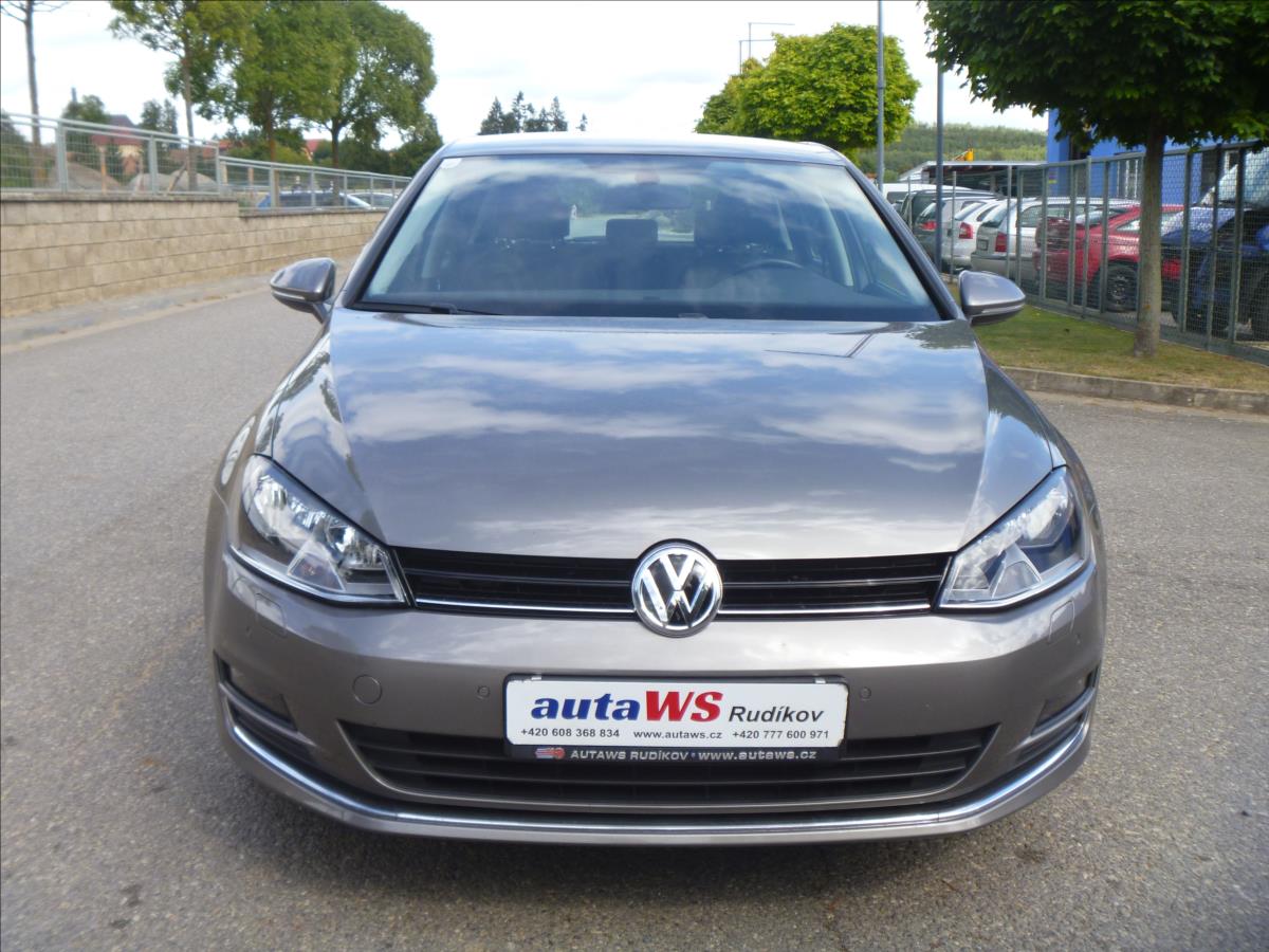 Volkswagen Golf - Autobazar WS Třebíč